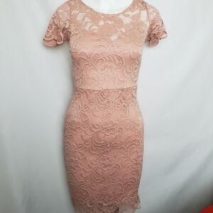 Blush lace bodycon dress